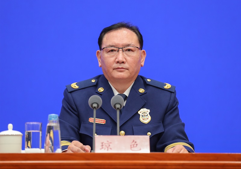 空姐爆乳一区二区三区应急部党组成员、消防救援局局长琼色出席新闻发布会